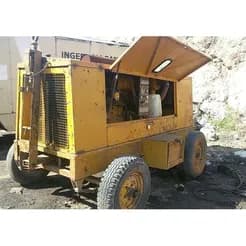 کمپرسور ۱۱ متری پرکینز موجود است.
