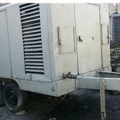 کمپرسور HP۹۱۵WCU اینگرسلرند مدل ۲۰۰۲ موجود است.
