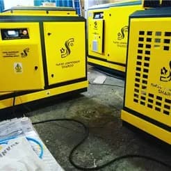 کمپرسور هوای کوپل مستقیم دور پایین، موجود است.
