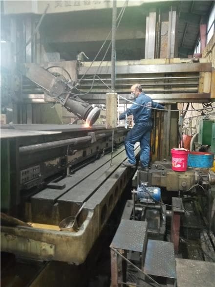 صیقل کاری ریل دستگاه تراش CNC
 - تصویر 1