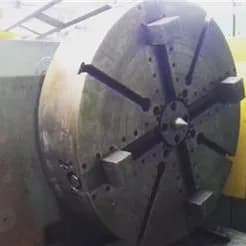 دستگاه تراش سنگین، برای فروش موجود است.
