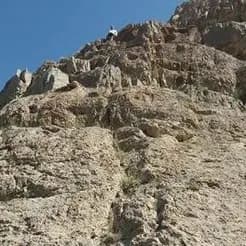 معدن مرمریت مرکزی به فروش می‌رسد.
