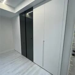 ساخت و نصب کابینت، کمد و تخت‌های خواب کم‌جا با طراحی مدرن و کاربردی.
