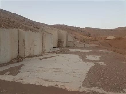 معدن مرمریت به فروش می‌رسد.
 - تصویر 1