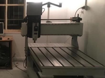 ماشین ابزار CNC فرزکاری
 - تصویر 1