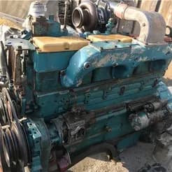 میل لنگ استاندارد، سوپاپ نازک، موتور کامینز ۲۵۰ میلی‌متری.
