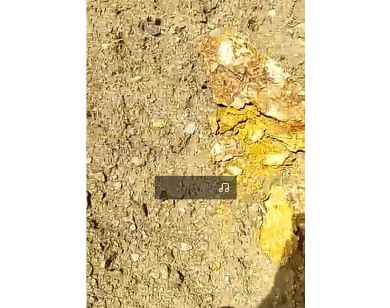 معاملات آهن و مس در سراسر کشور
 - تصویر 1