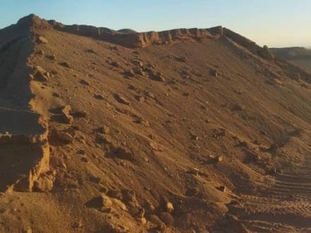 معدن آهن مگنتیت پلاسری در خواف، آماده‌ی فروش است.
 - تصویر 1