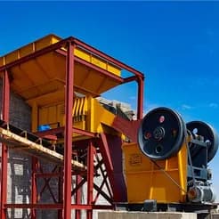 مهندسی و تولید طیف وسیعی از سیستم‌های خردایش و حمل مواد معدنی
