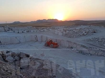 معدن مرمریت
 - تصویر 1