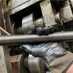 خدمات تراشکاری و رولینگ CNC دقیق و پیشرفته
