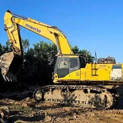 بیل زنجیری ۶۵۰ خط ۸ کوماتسو، کد ۳۳۴، پیش فروش می‌شود.
