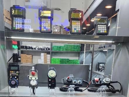 سیستم‌های CNC و اتوماسیون صنعتی: فروش تجهیزات و قطعات
 - تصویر 1