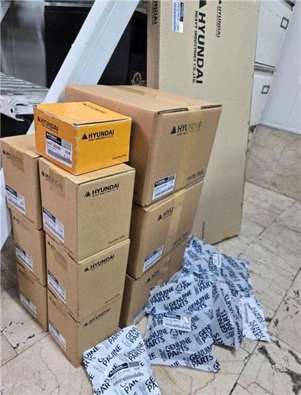 عرضه گسترده فیلترهای روغن، هوا، گازوئیل، هیدرولیک، سروو و سایر فیلترها
 - تصویر 1