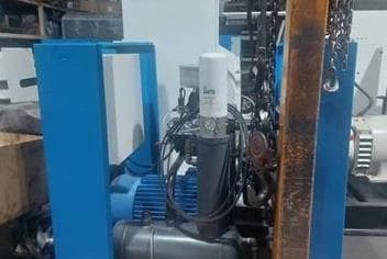 کمپرسورهای باد اسکرو و پیستونی
 - تصویر 1