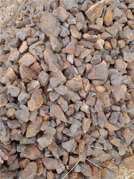 عرضه سنگ آهن هماتیت
 - تصویر 1