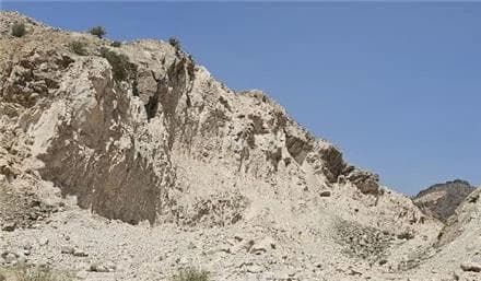 معدن کاران، فروشنده فلدسپات
 - تصویر 1