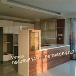 معدن کاران در بلوار فردوس و سازمان برنامه، کارگاه کابینت سازی دارد.
