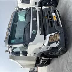 عرضه کمپرسی ده چرخ ولوو FMX از معدن کاران

