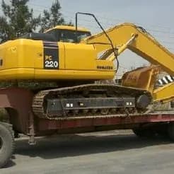 اجاره بیل مکانیکی کوماتسو PC۲۲۰-۷ (PC۲۲۰) آماده‌ی کار
